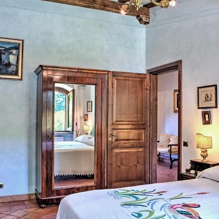 Amorosa House 9&1, Emma Villas