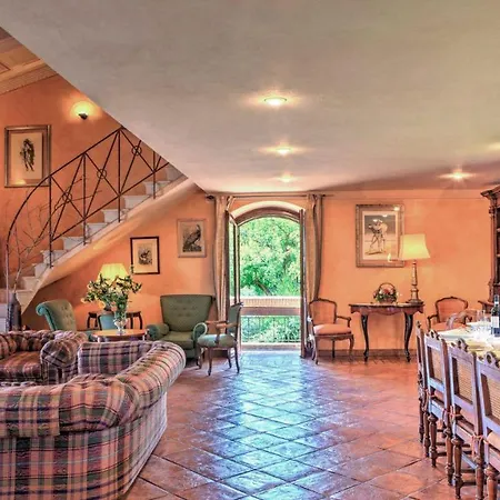 Amorosa House 9&1, Emma Villas Вилла