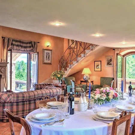 Amorosa House 9&1, Emma Villas